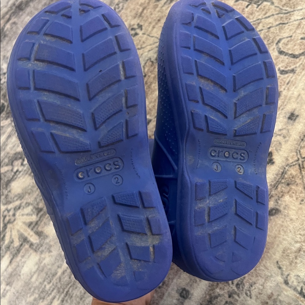 CROCS “Handle It” Rain Boots - Picture 4 of 4